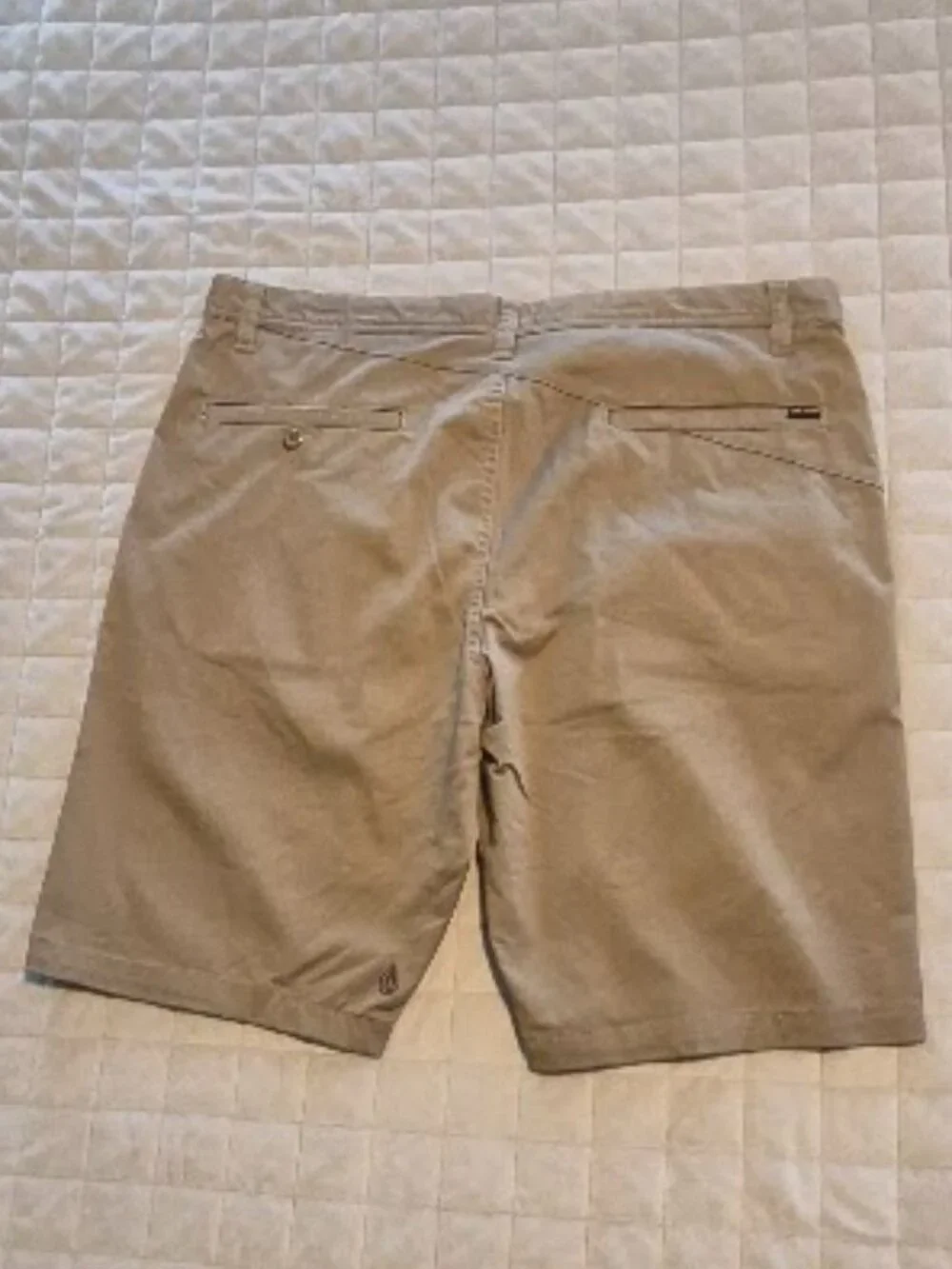 Volcom True to This Men's Khaki Chino shorts Modern Fit, size 38